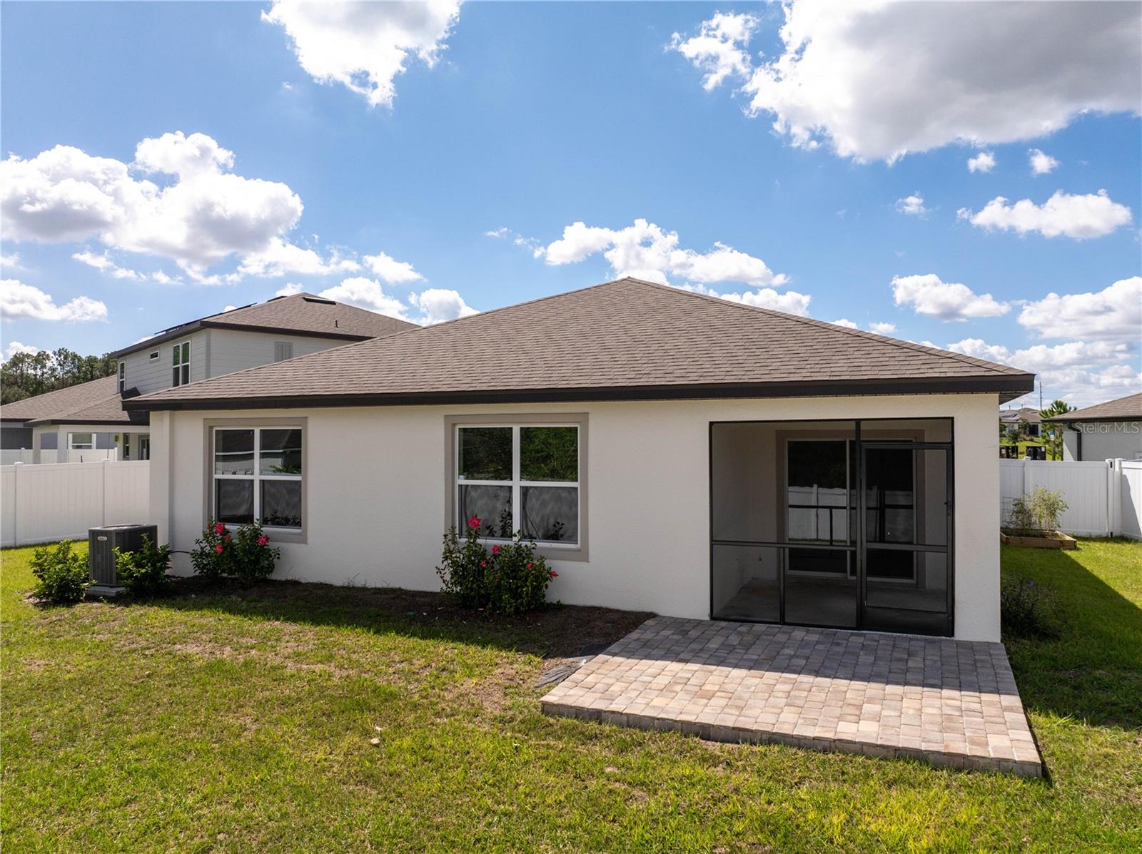 Image 23 of 28 For 471 Pine Tree Boulevard