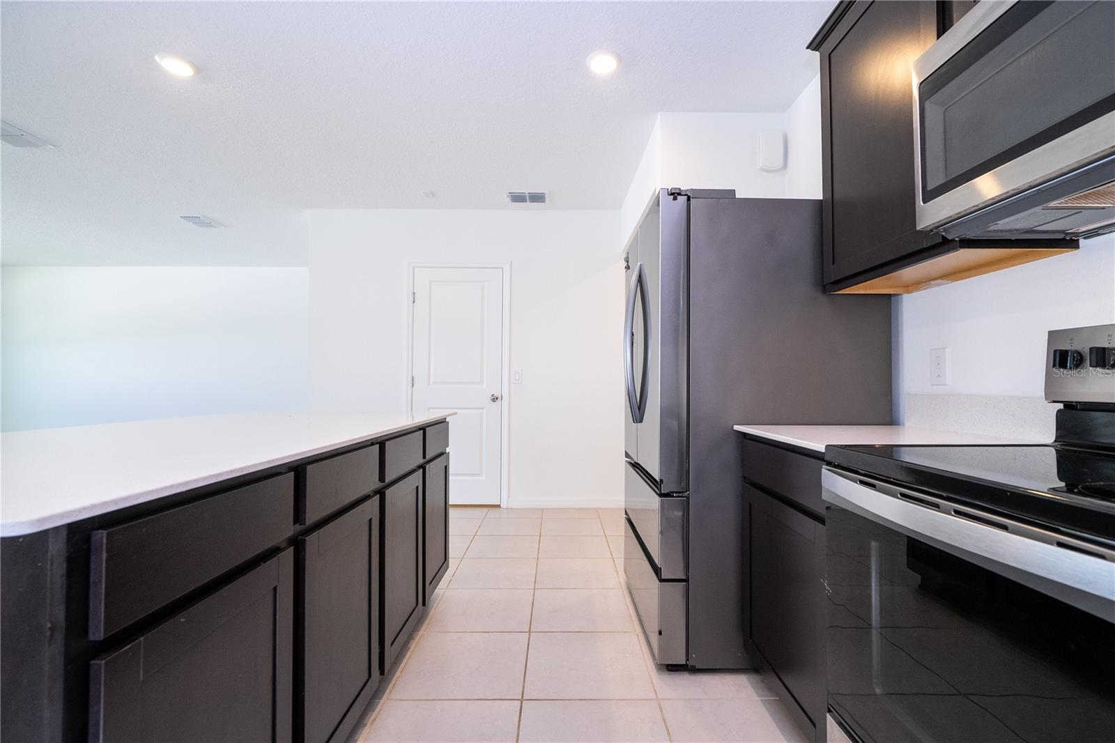 Image 5 of 28 For 471 Pine Tree Boulevard