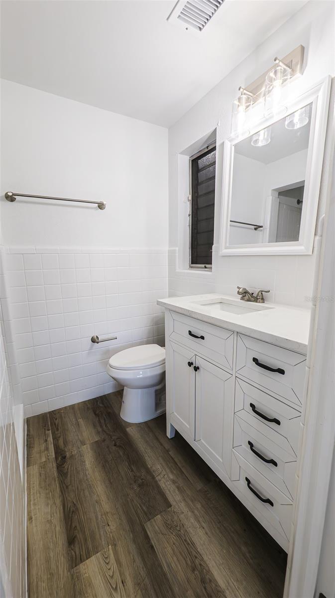 Image 15 of 50 For 2408 Lake Margaret Drive