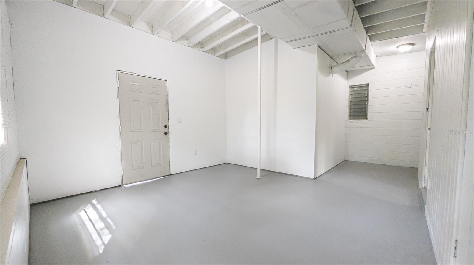 Image 33 of 50 For 2408 Lake Margaret Drive