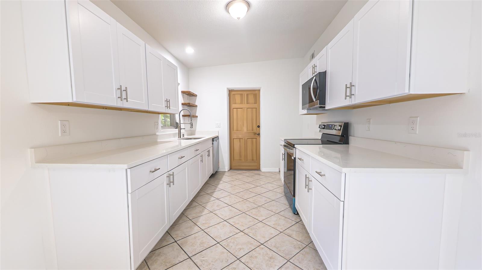 Image 6 of 50 For 2408 Lake Margaret Drive