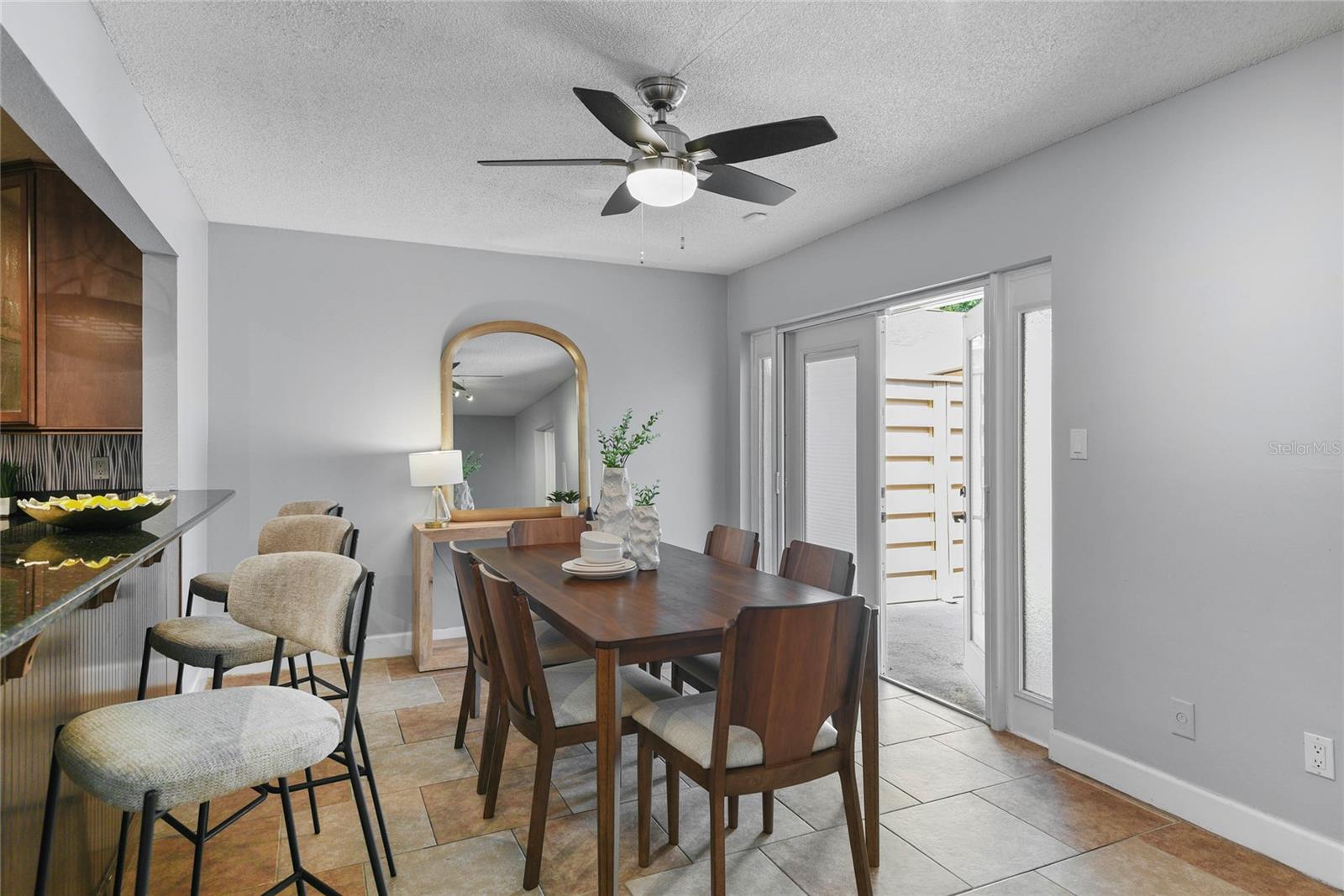 Image 13 of 27 For 1009 Grove St Unit #90  1009