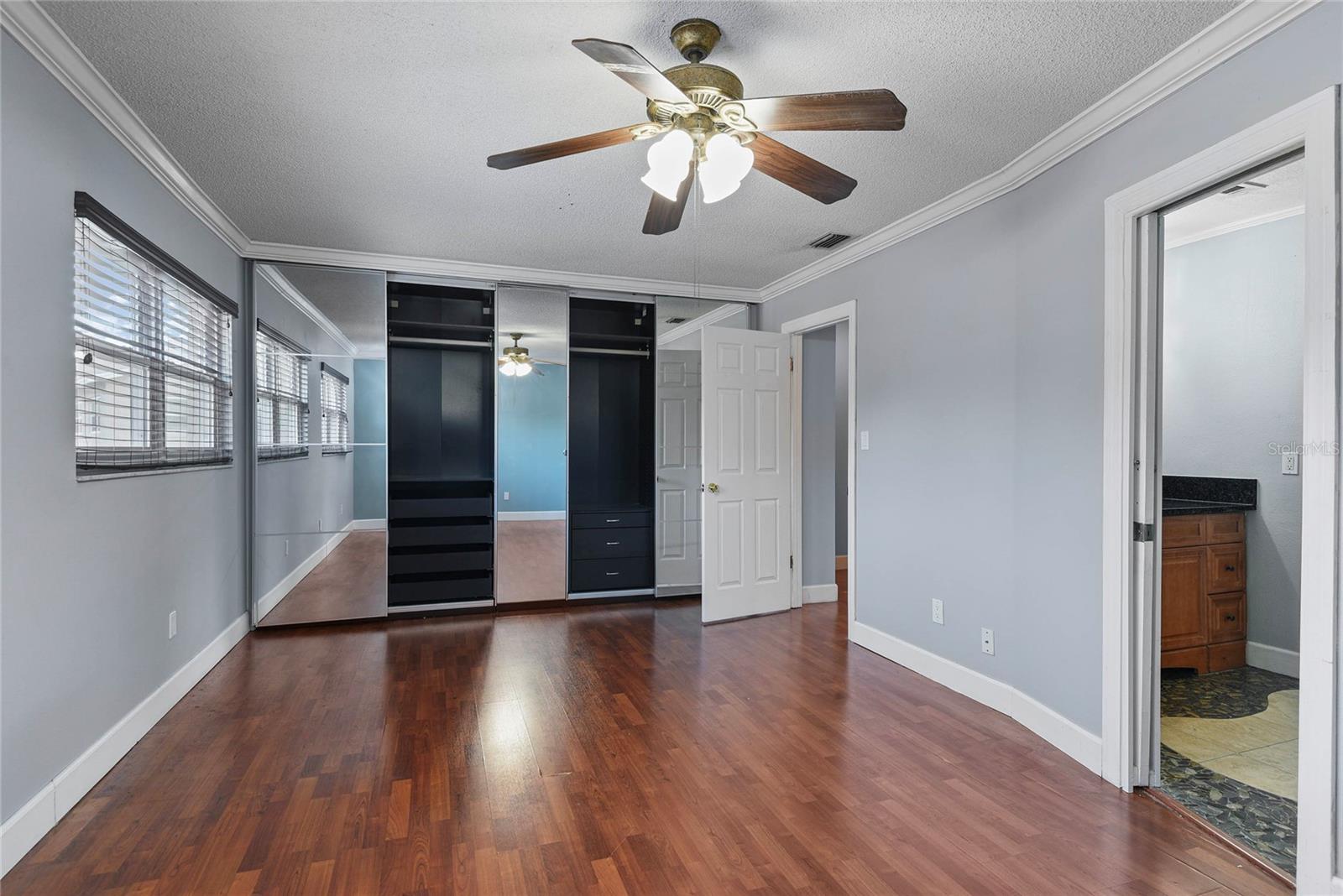 Image 22 of 27 For 1009 Grove St Unit #90  1009