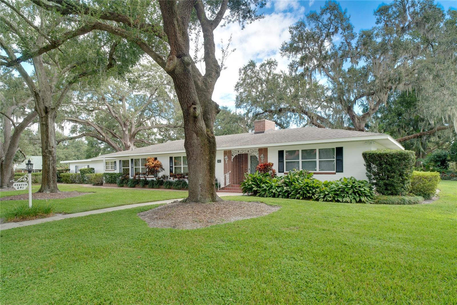 Image 2 of 51 For 241 Dillard Street