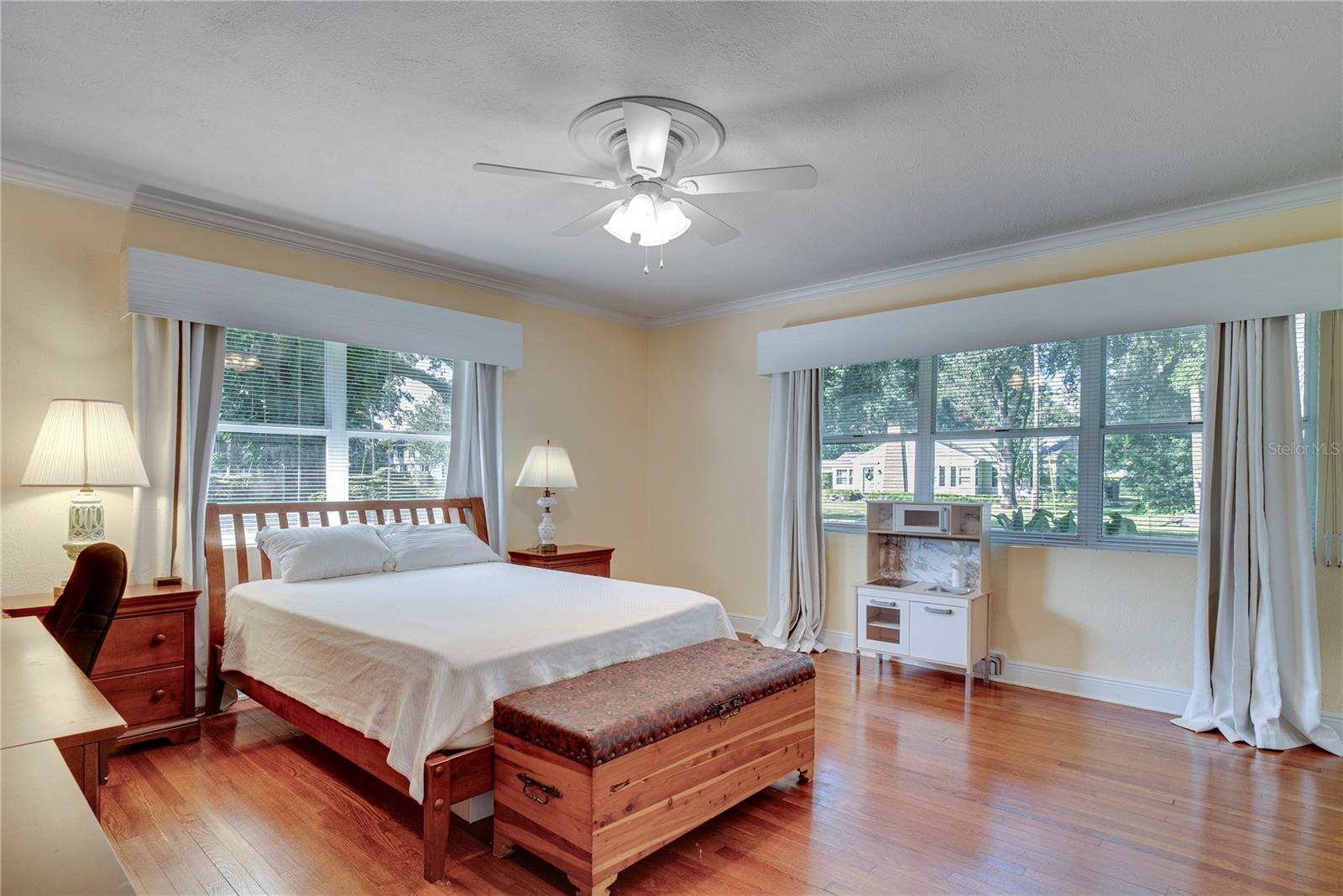 Image 23 of 51 For 241 Dillard Street