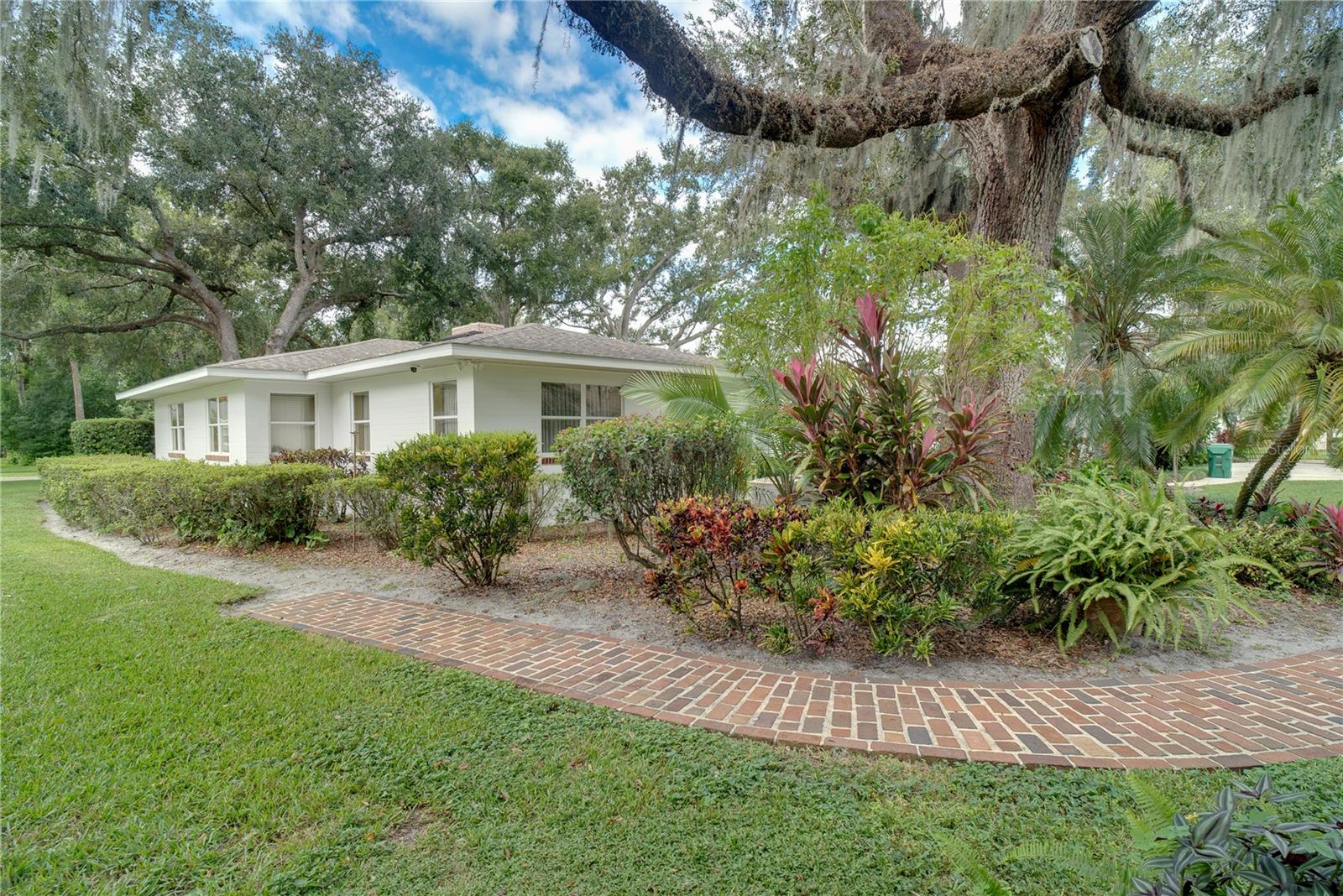 Image 41 of 51 For 241 Dillard Street