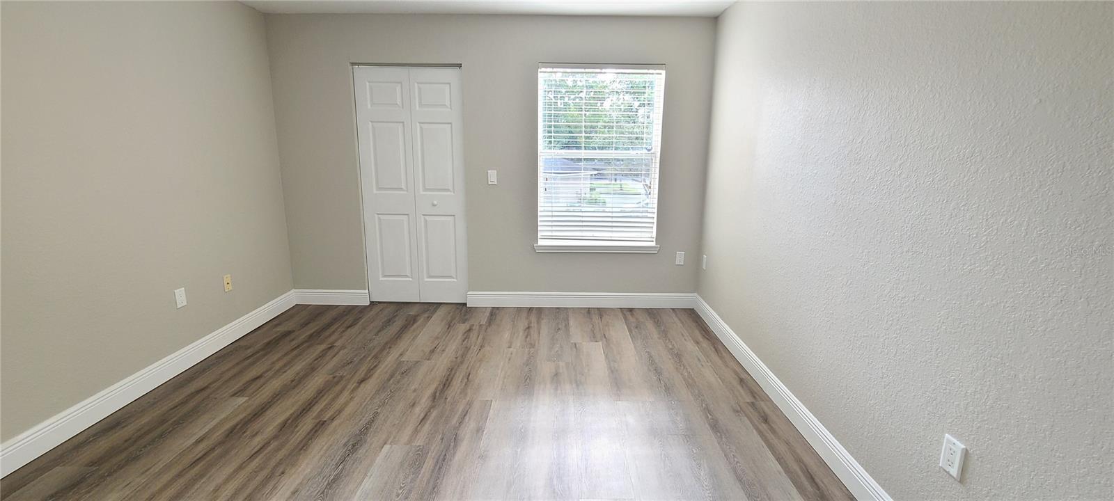 Image 13 of 46 For 940 Village Trail 3-205