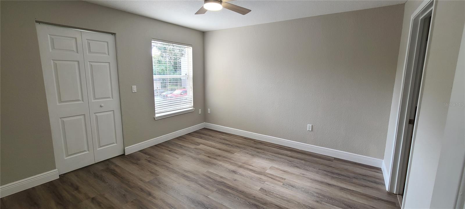 Image 14 of 46 For 940 Village Trail 3-205