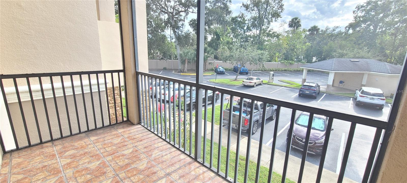 Image 29 of 46 For 940 Village Trail 3-205