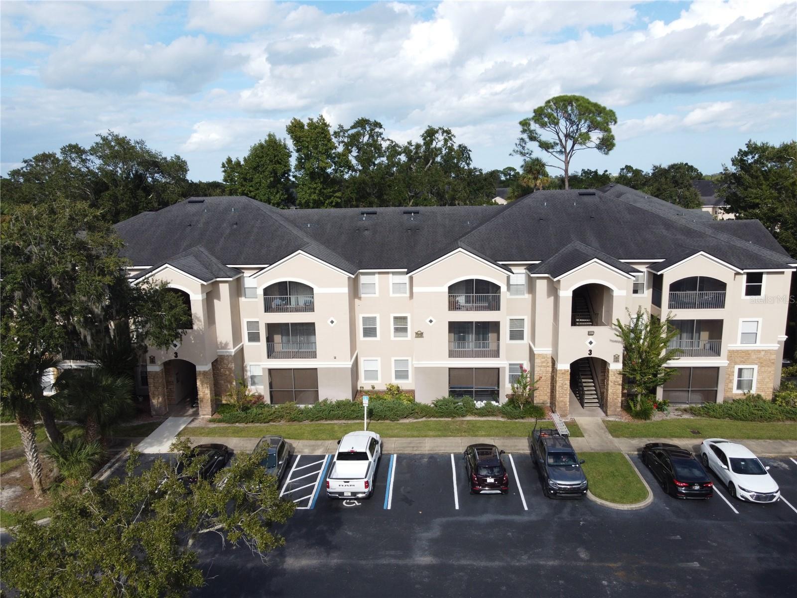 Image 40 of 46 For 940 Village Trail 3-205