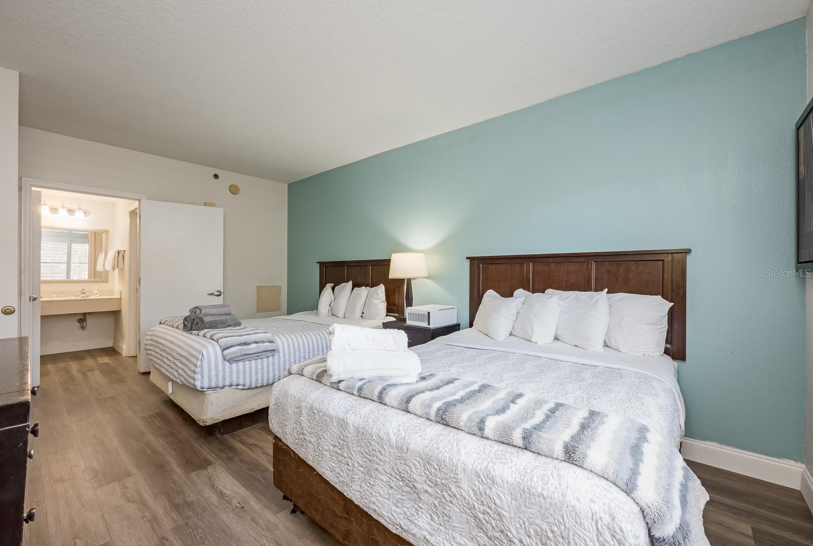 Image 11 of 18 For 7601 Canada Avenue 215