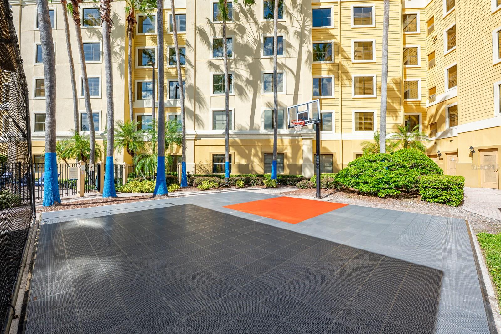 Image 4 of 18 For 7601 Canada Avenue 215