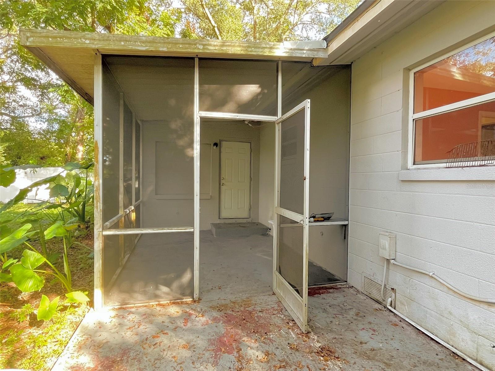 Image 18 of 21 For 2611 Pembrook Drive