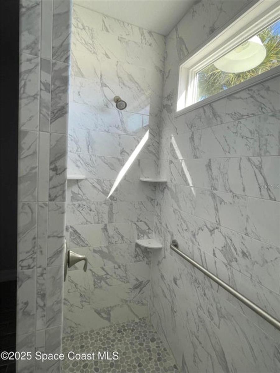 Image 11 of 15 For 1902 Enterprise Lane 217