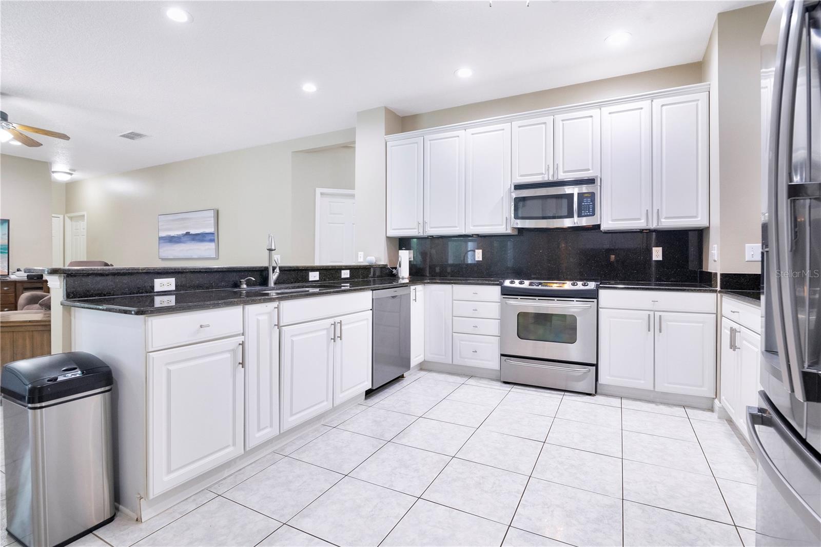 Image 7 of 33 For 10216 Trout Road