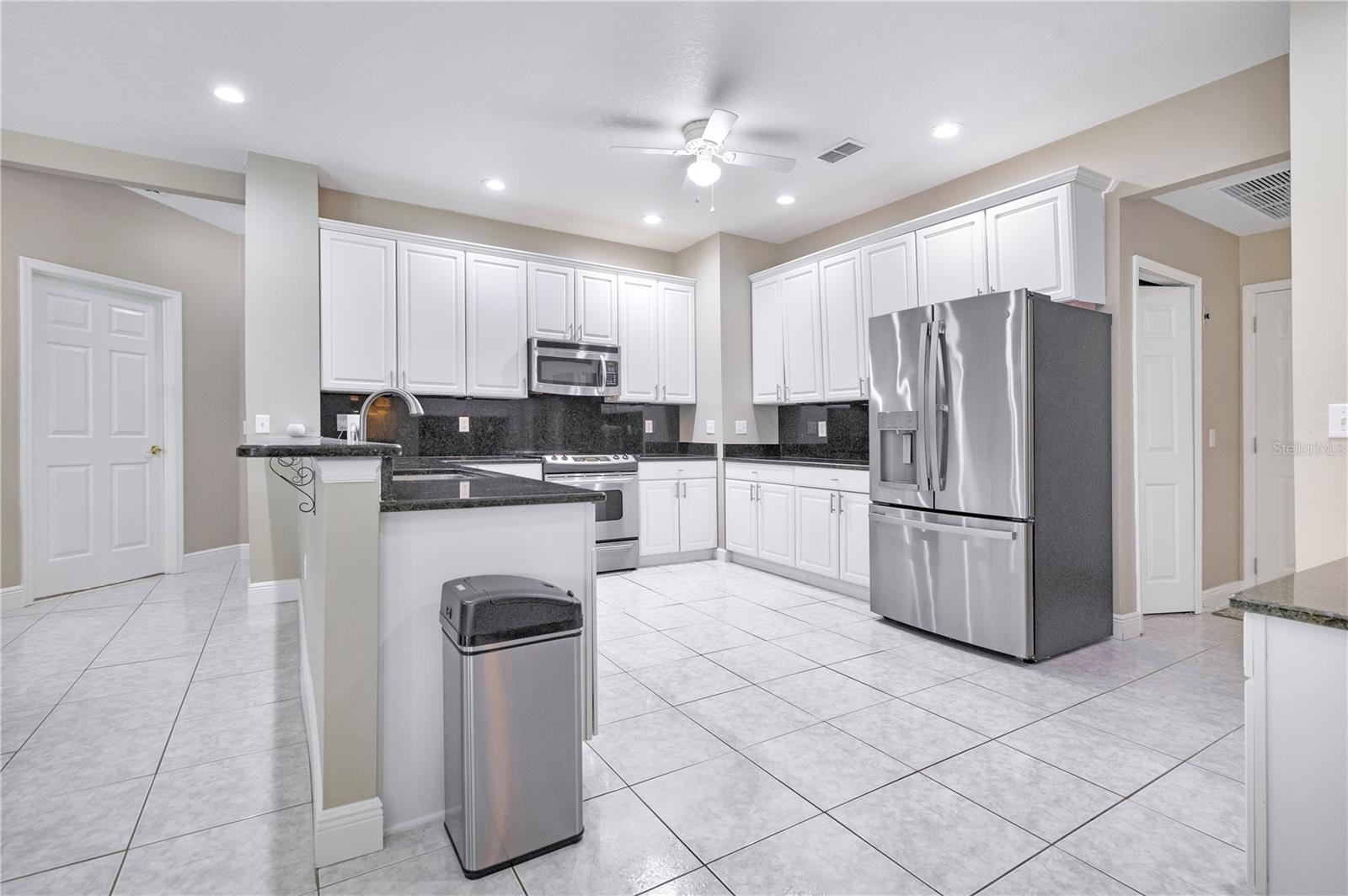 Image 8 of 33 For 10216 Trout Road