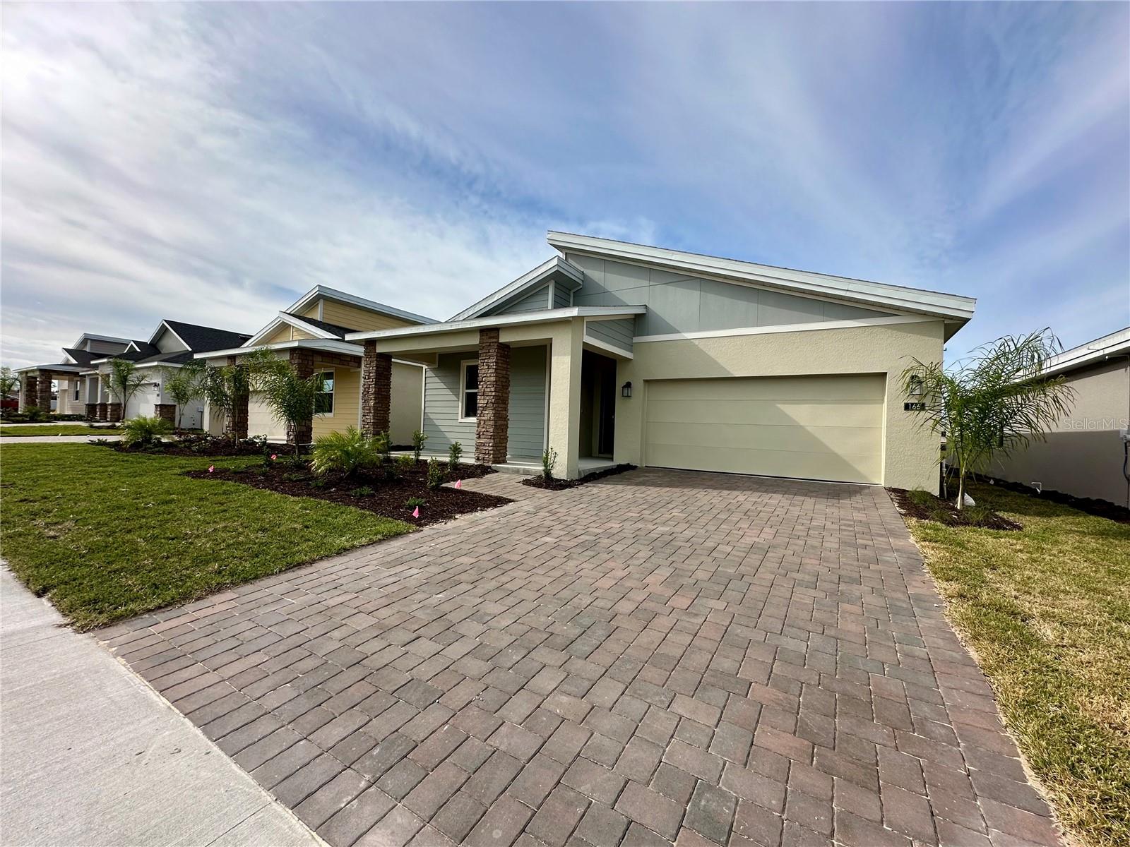 Details for 166 Aces High Lane, DAVENPORT, FL 33896