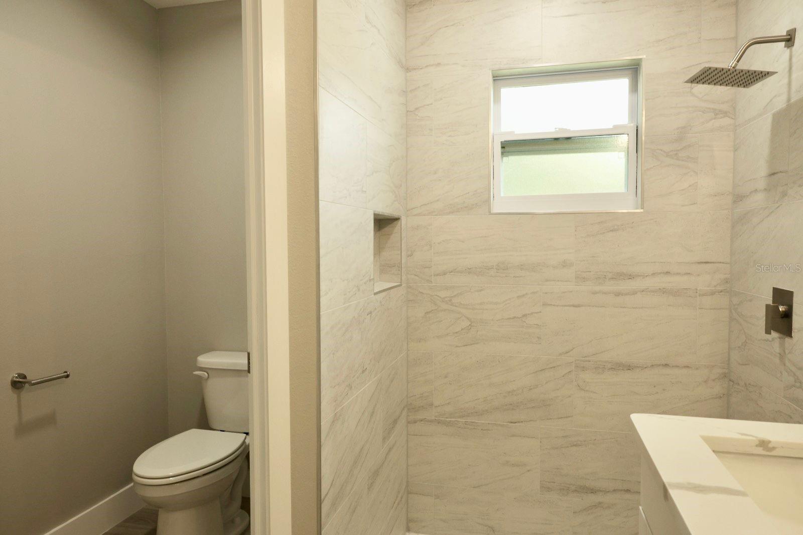 Image 14 of 17 For 15 Malauka Pass Way