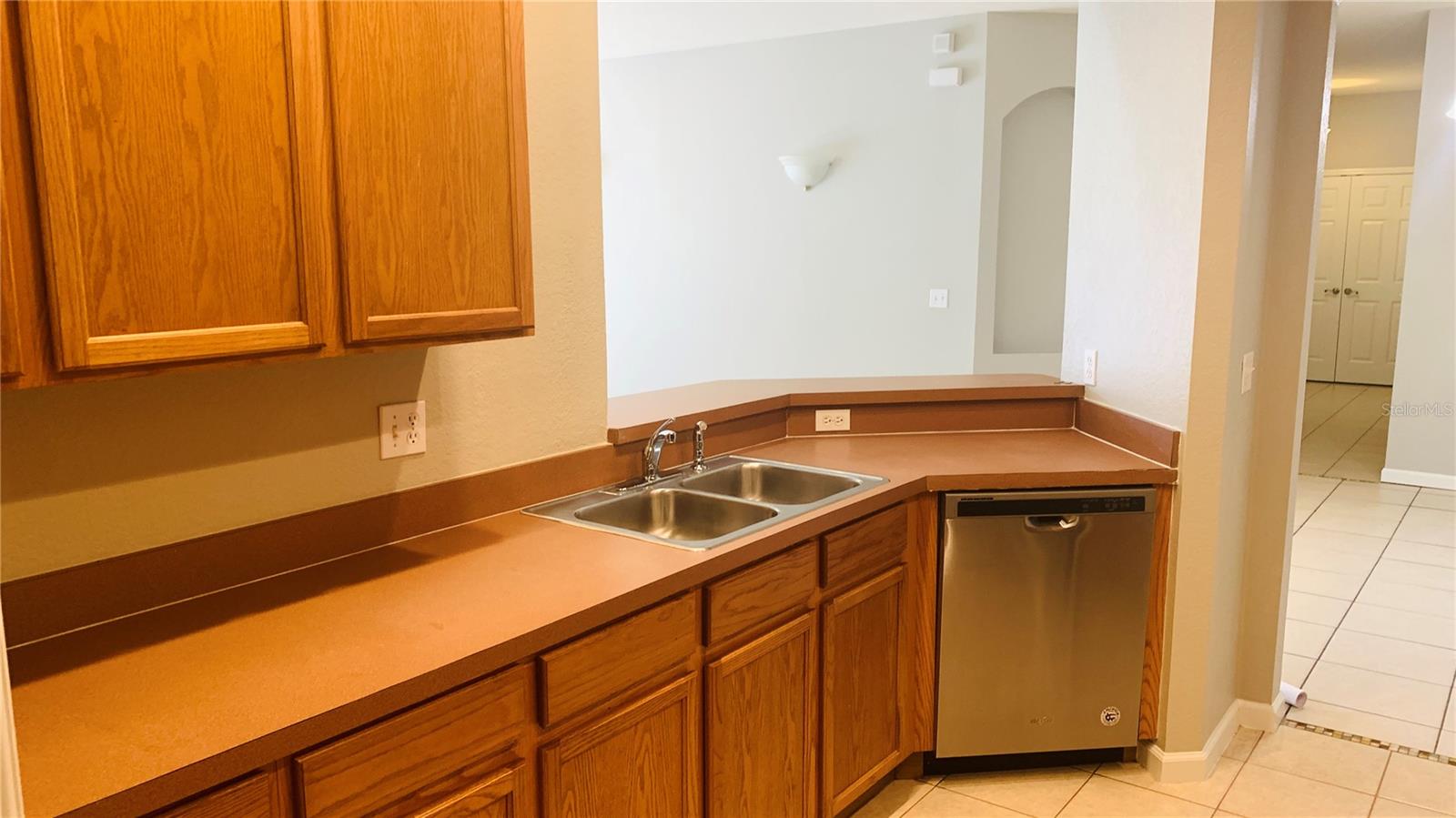 Image 12 of 43 For 3025 Greystone Loop 207