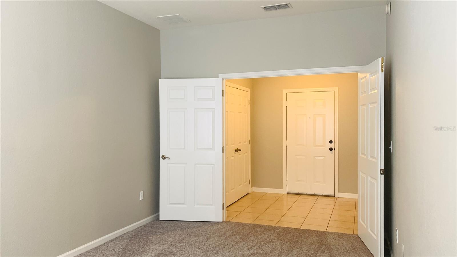 Image 18 of 43 For 3025 Greystone Loop 207