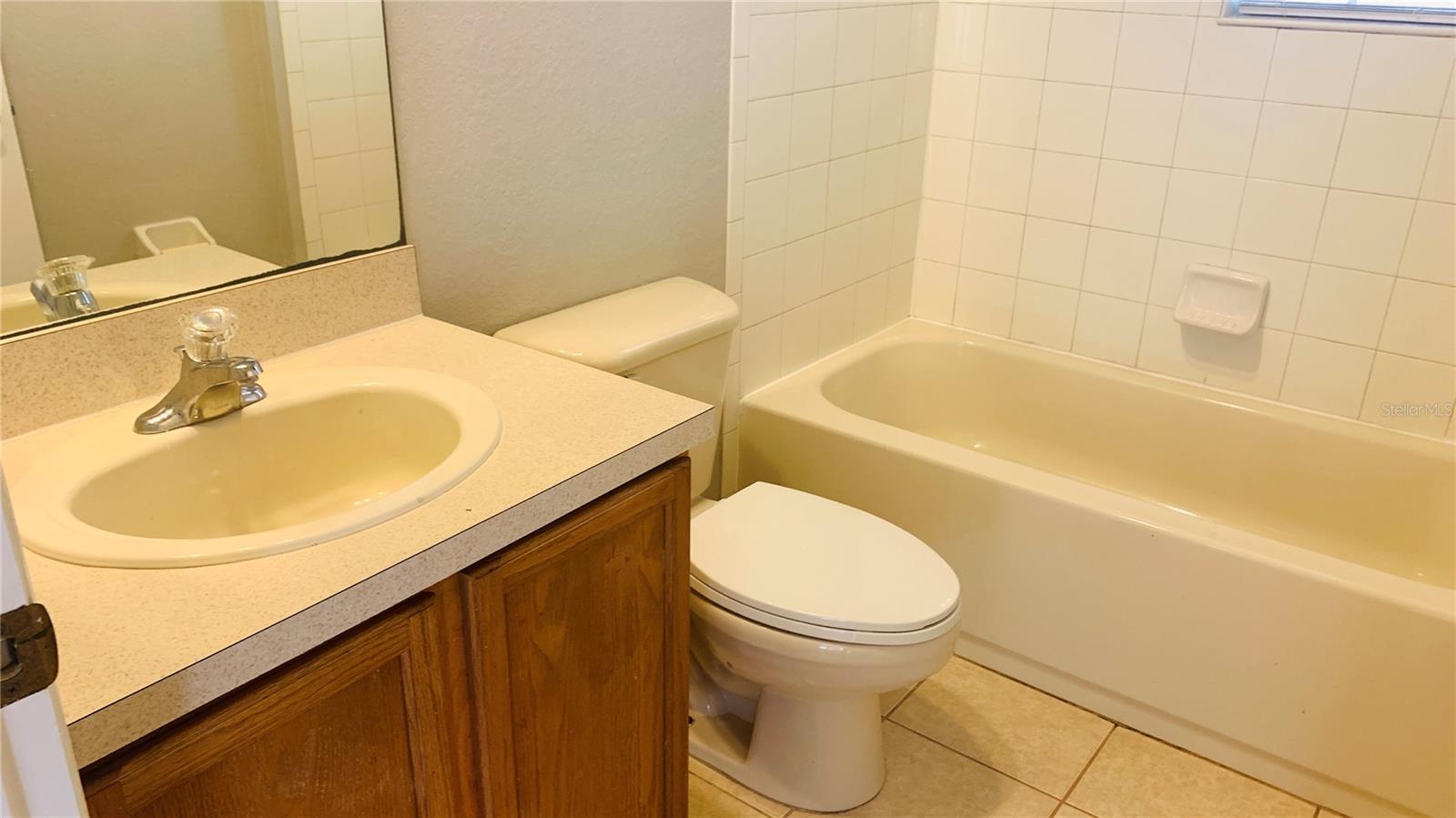 Image 24 of 43 For 3025 Greystone Loop 207