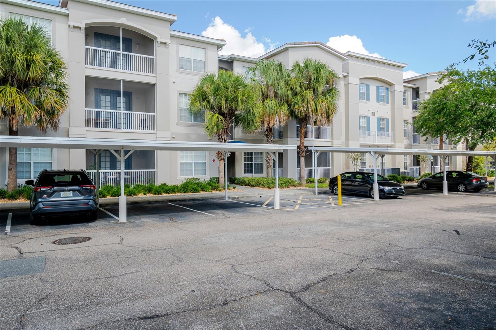 Image 29 of 43 For 3025 Greystone Loop 207