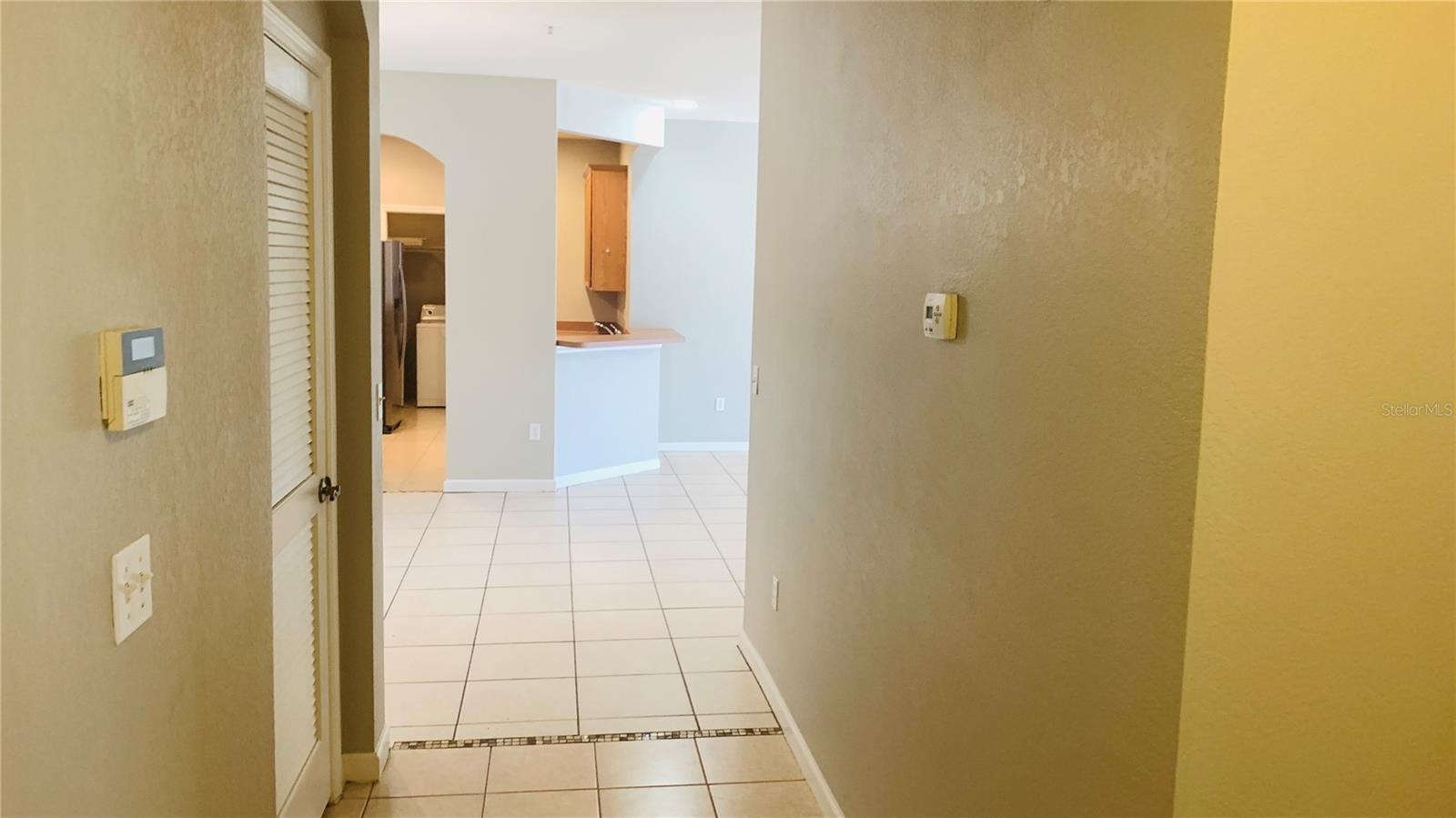 Image 3 of 43 For 3025 Greystone Loop 207