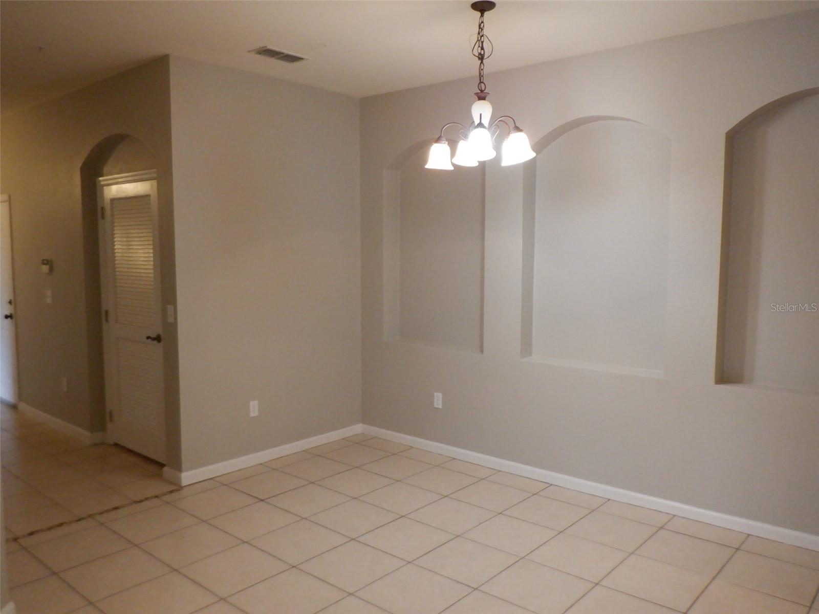 Image 6 of 43 For 3025 Greystone Loop 207