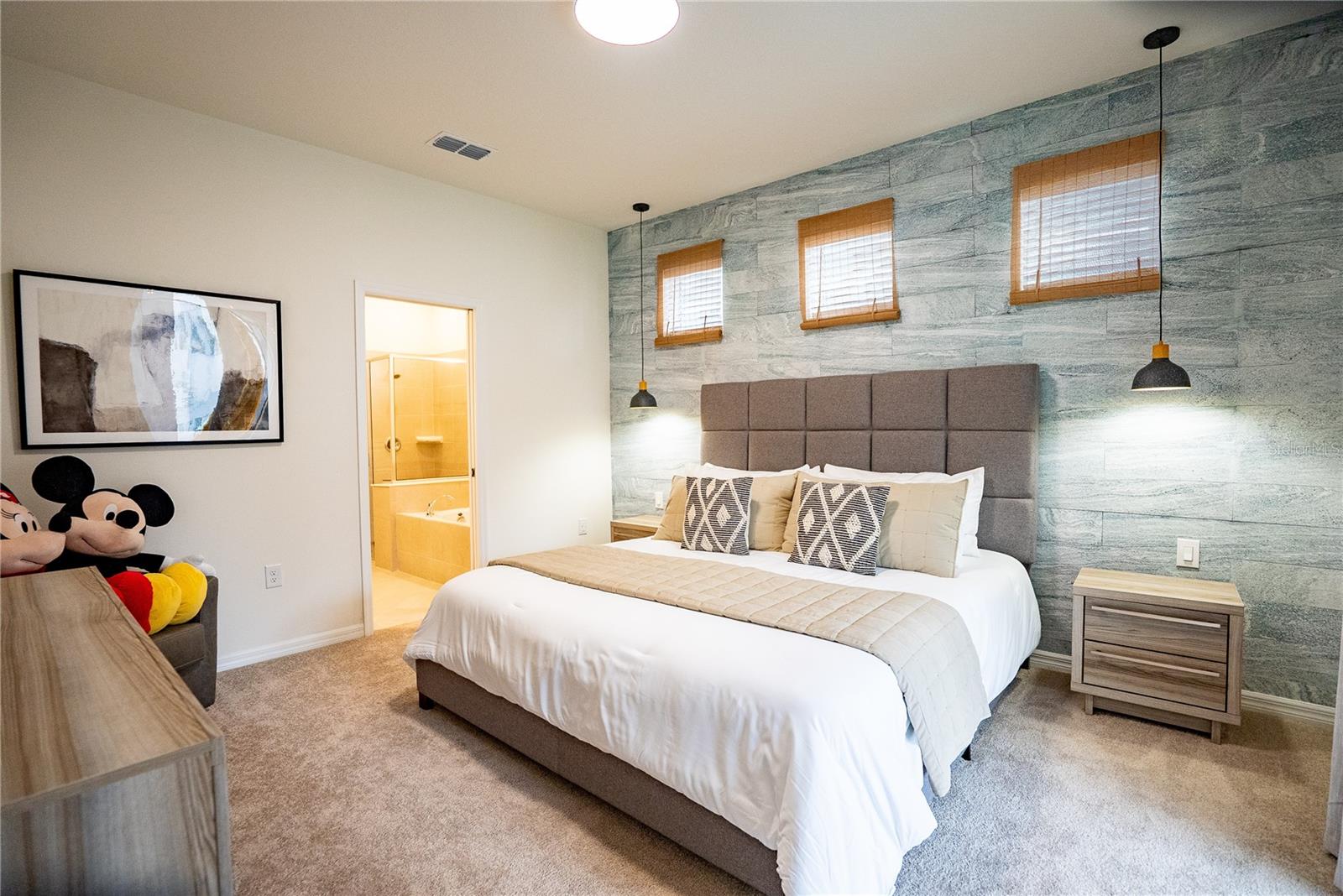 Image 13 of 65 For 15999 Sandy Cliffs Drive