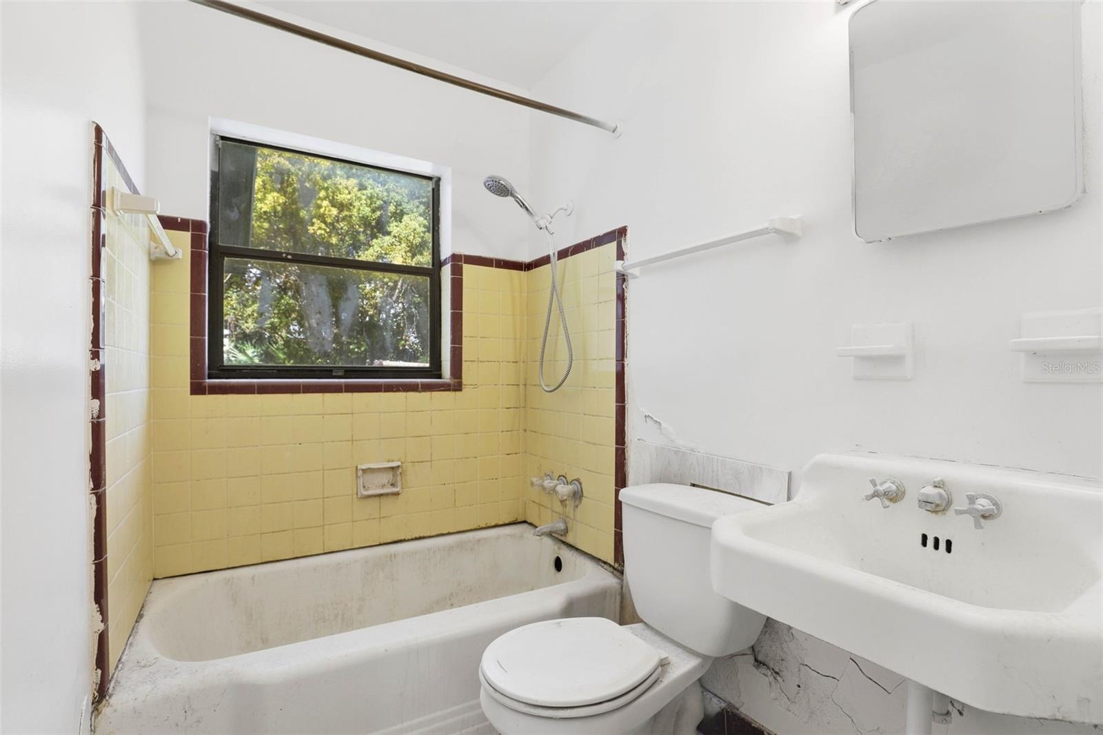 Image 17 of 26 For 5607 Andora Street