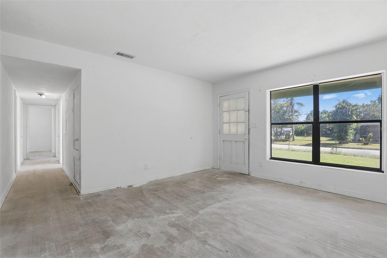 Image 7 of 26 For 5607 Andora Street