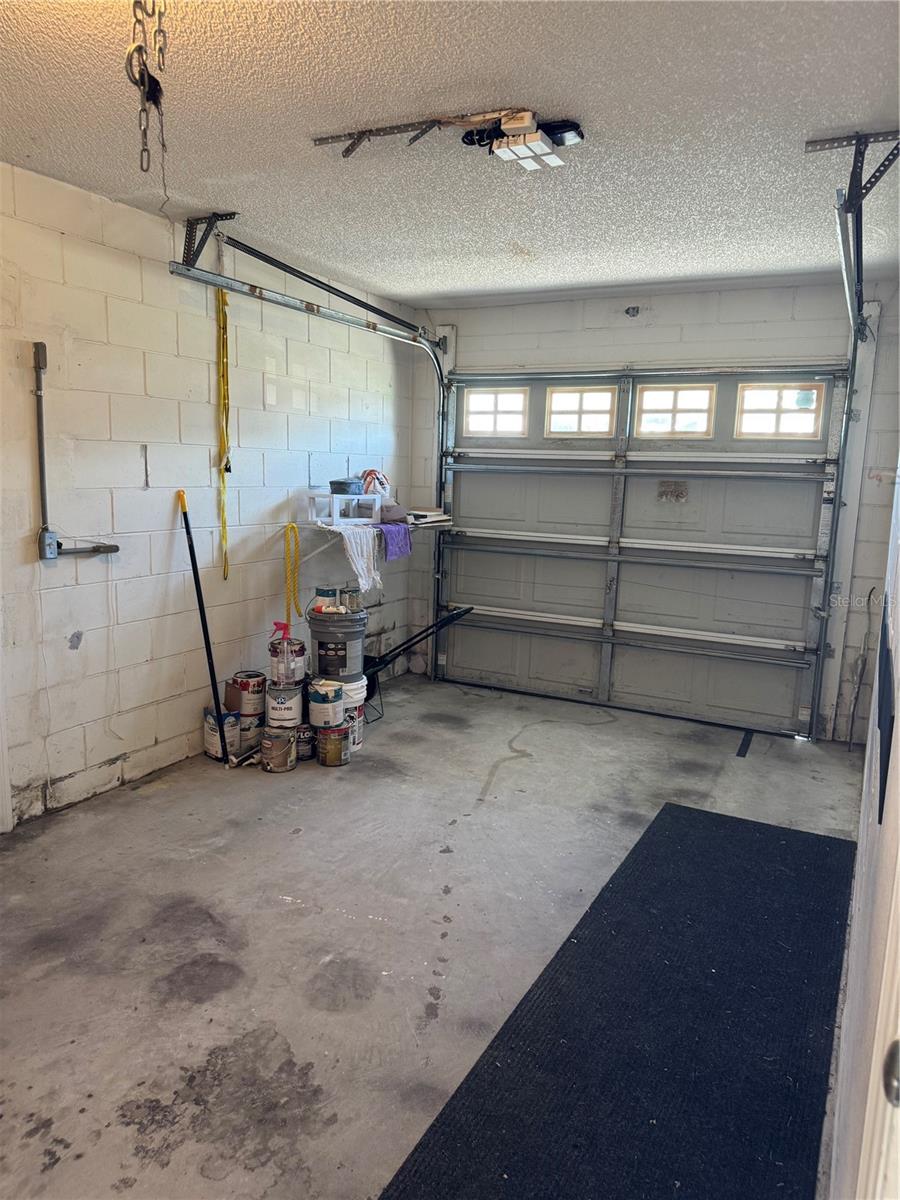 Image 24 of 27 For 3350 Lake Tiny Circle