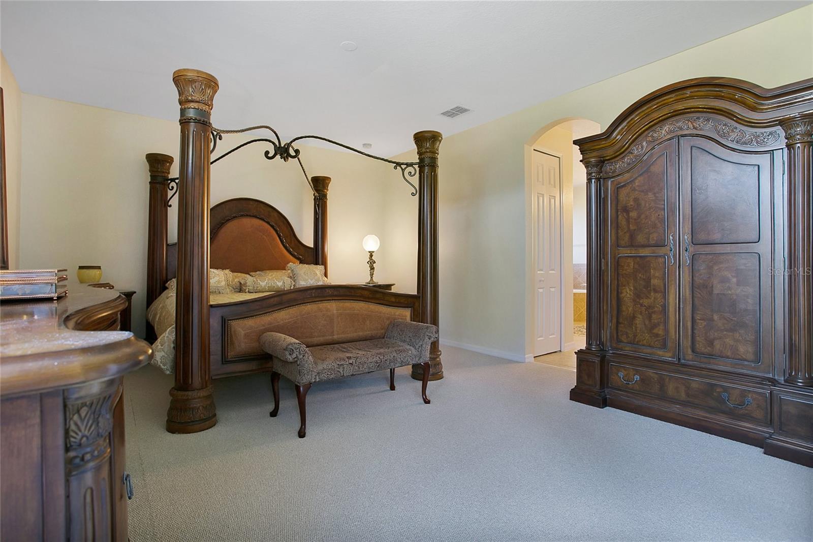 Image 16 of 48 For 23800 Milford Drive