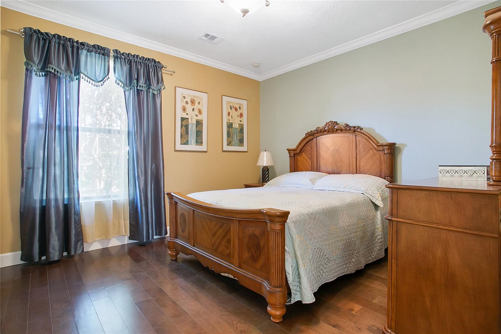 Image 19 of 48 For 23800 Milford Drive