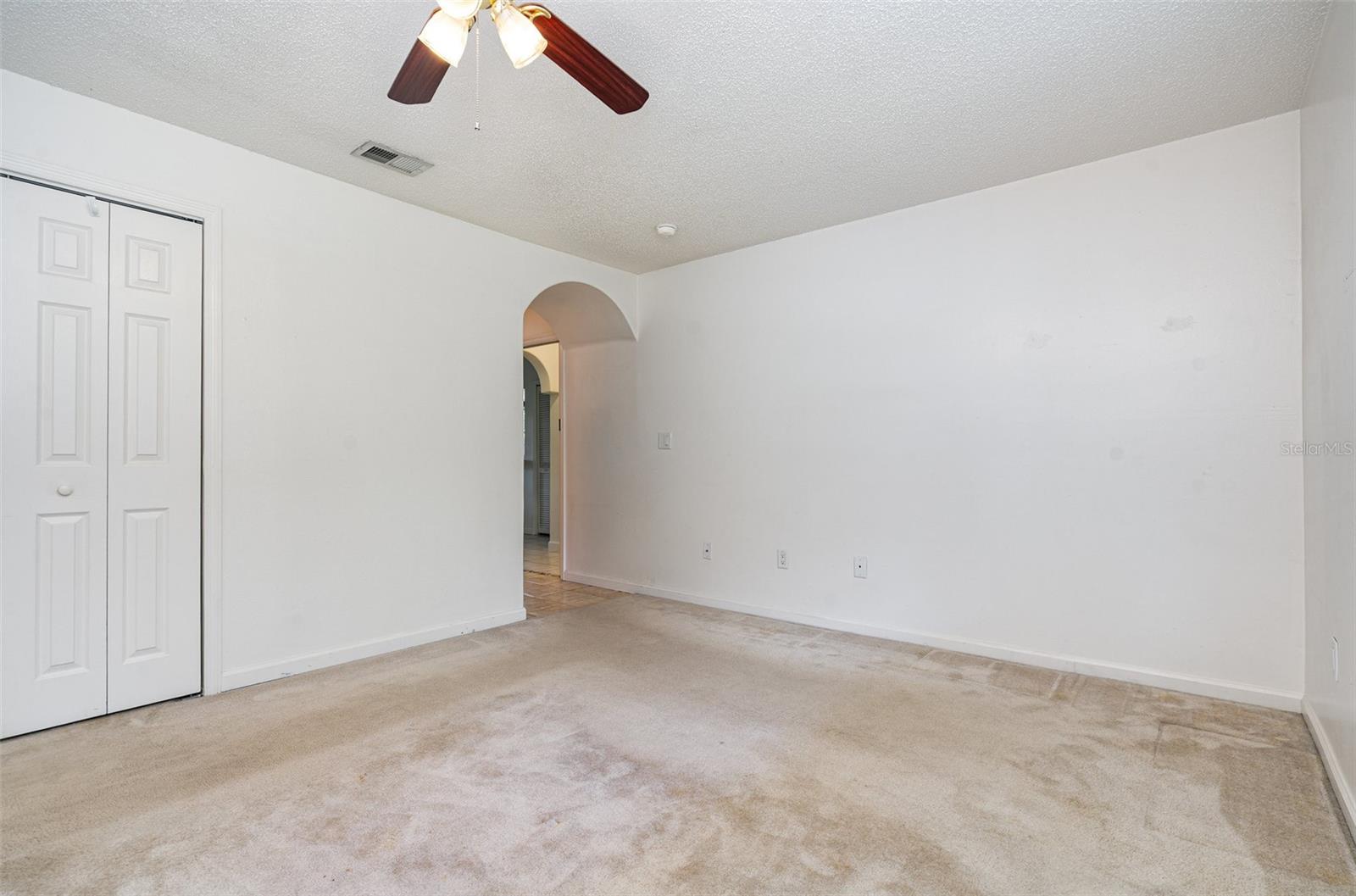 Image 12 of 23 For 807 Poinciana Street