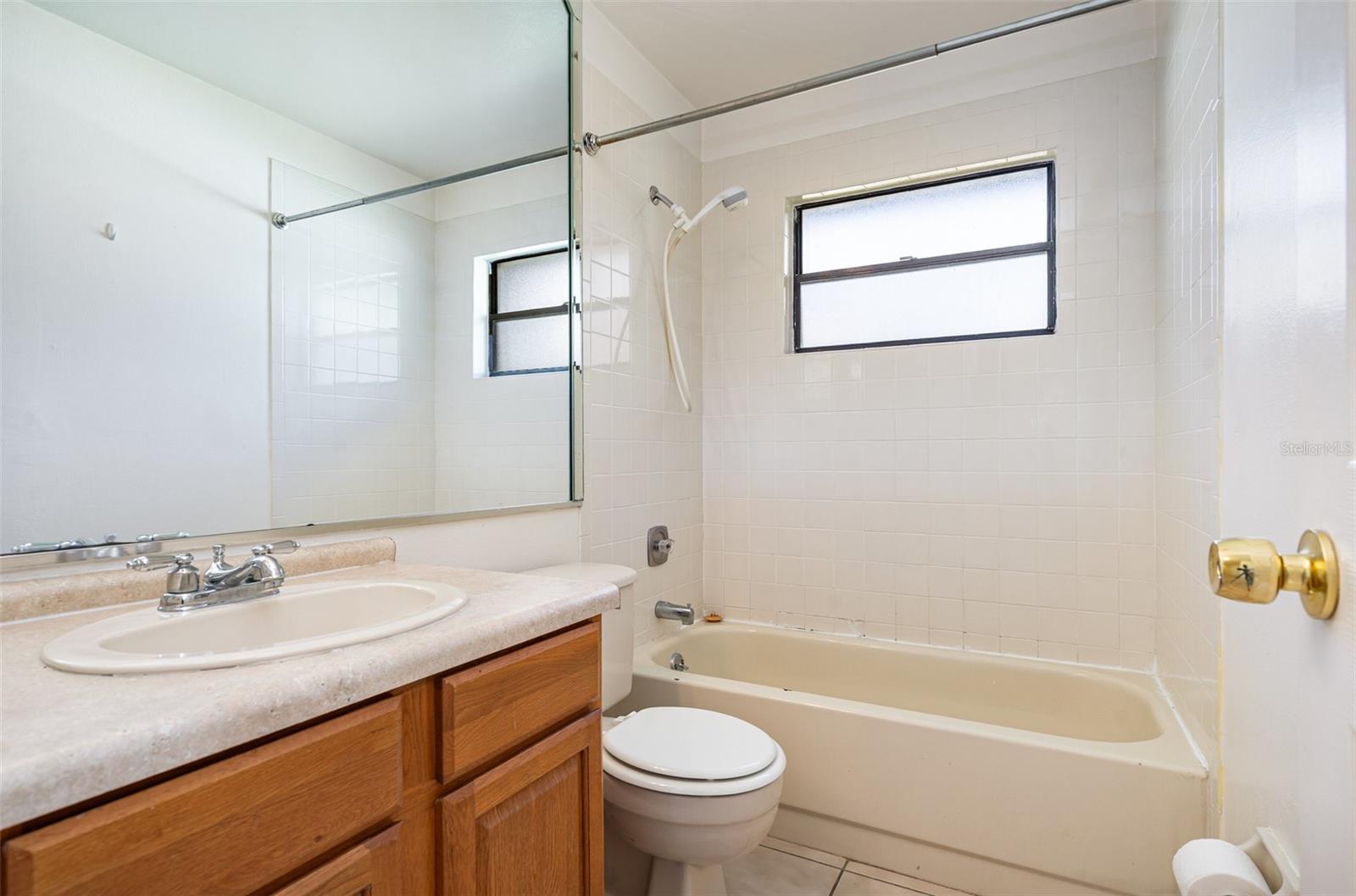 Image 16 of 23 For 807 Poinciana Street