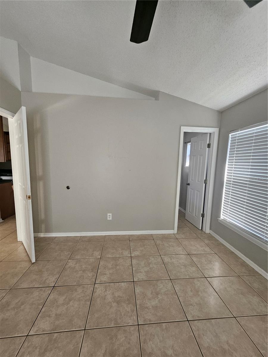 Image 4 of 11 For 7831 Hidden Hollow Drive