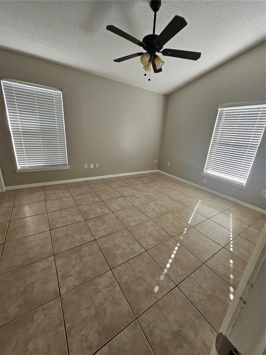 Image 5 of 11 For 7831 Hidden Hollow Drive