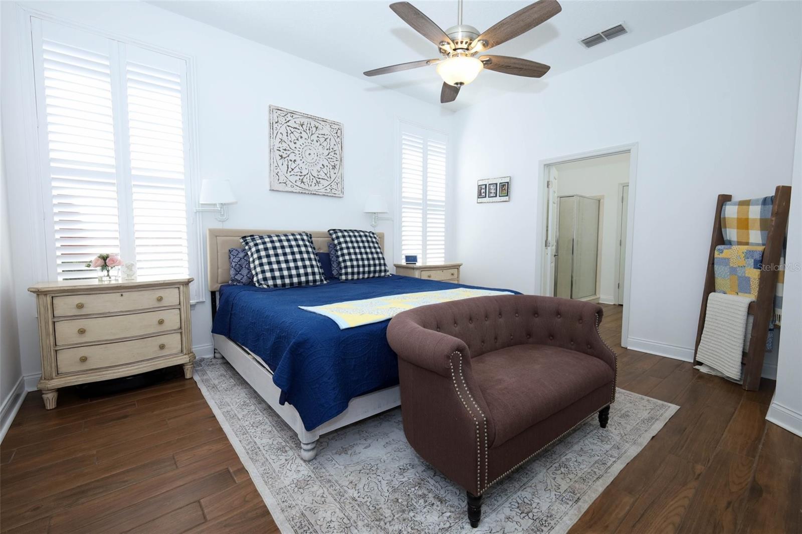 Image 15 of 43 For 169 Longview Avenue