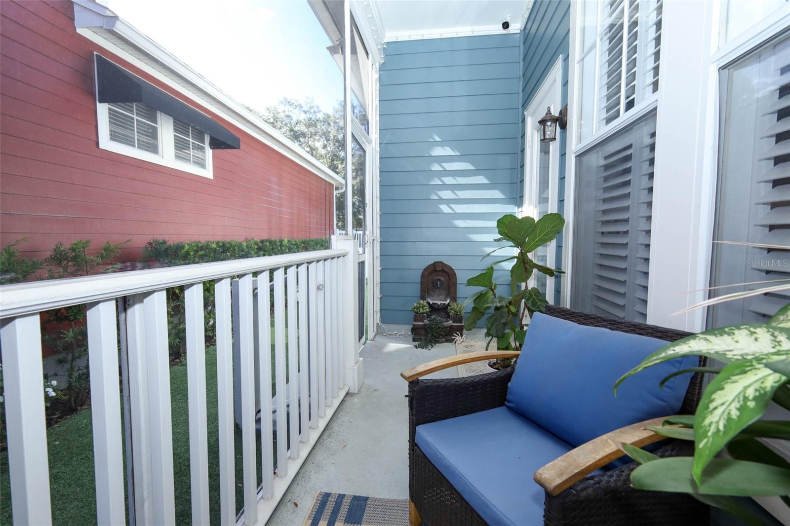 Image 25 of 43 For 169 Longview Avenue