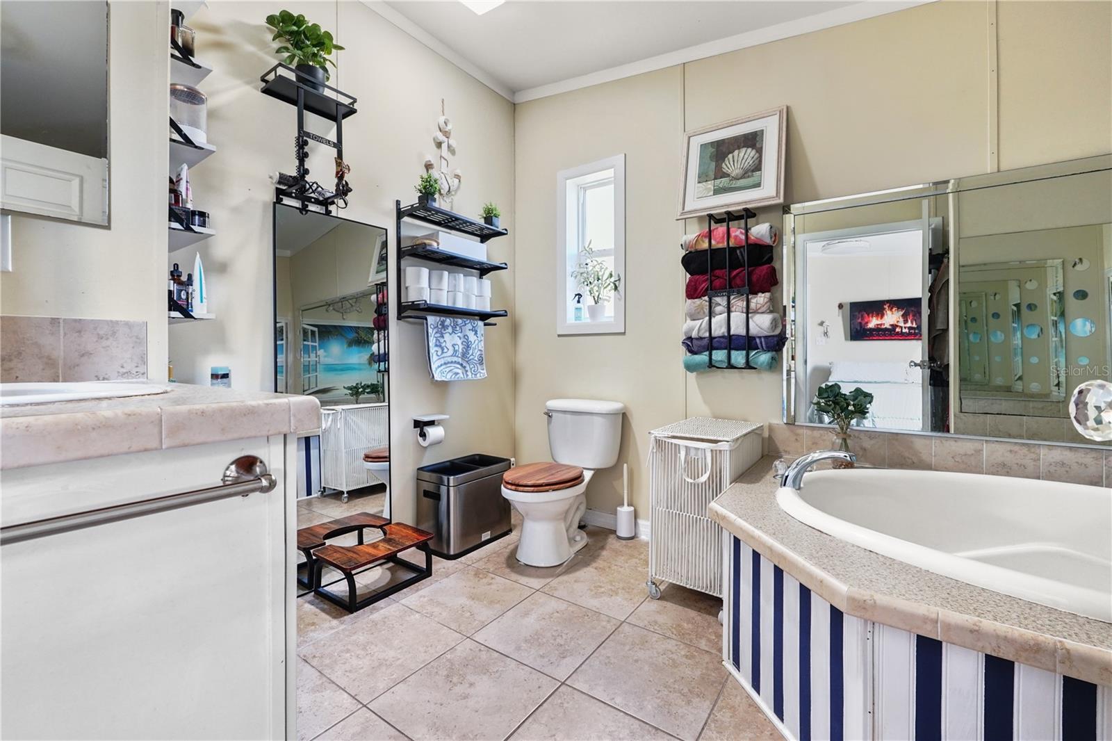 Image 8 of 17 For 3605 Late Morning Circle