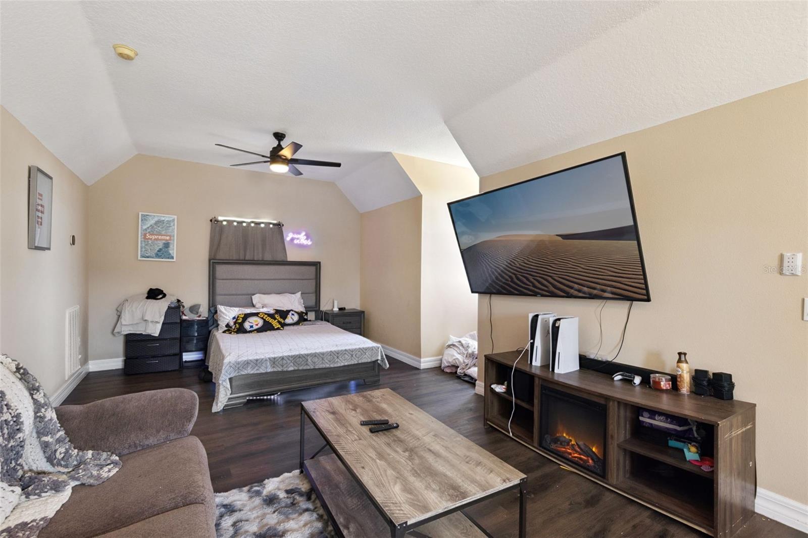 Image 13 of 57 For 3305 Red Fox Drive