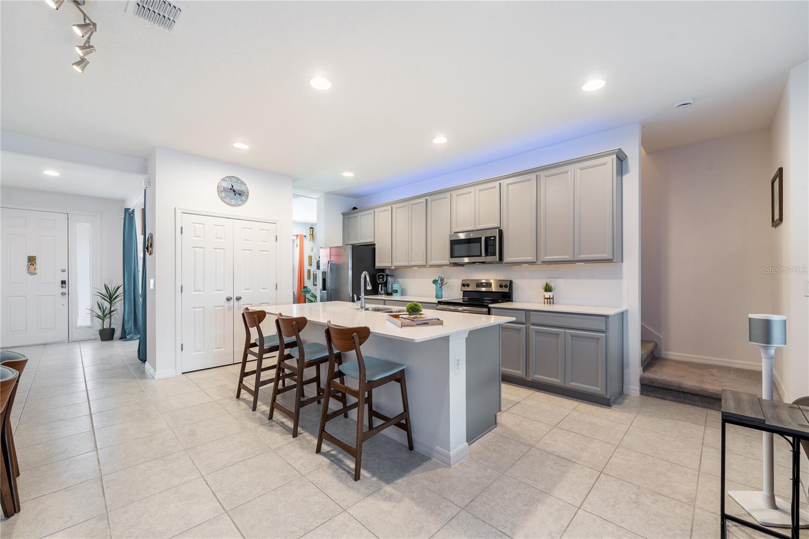 Image 7 of 24 For 8030 Basilica Lane