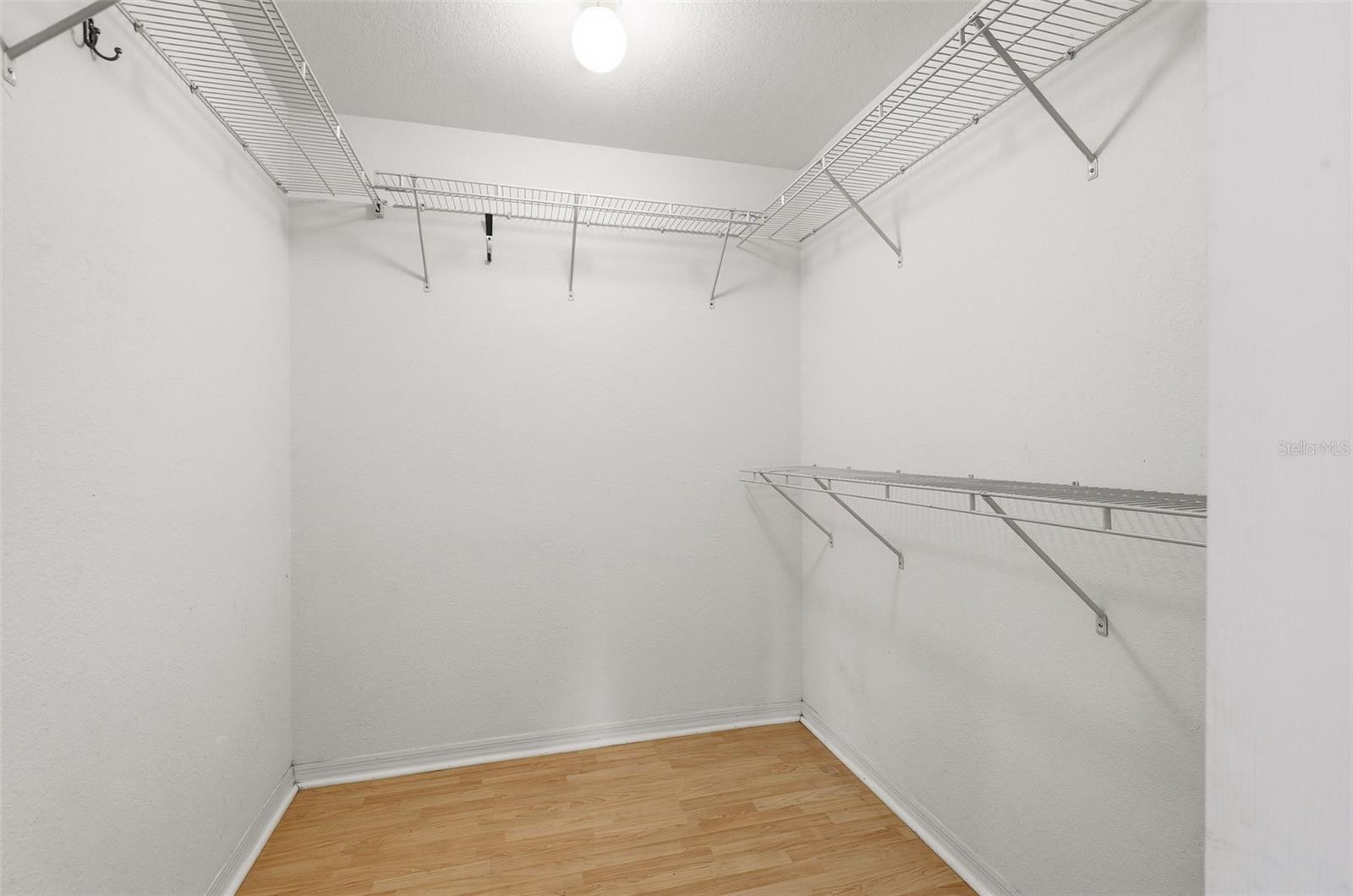 Listing photo id 17 for 8914 222nd Terrace