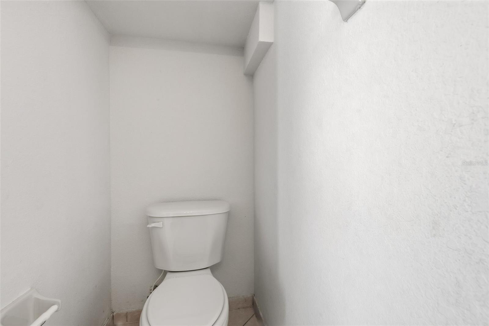 Listing photo id 25 for 8914 222nd Terrace