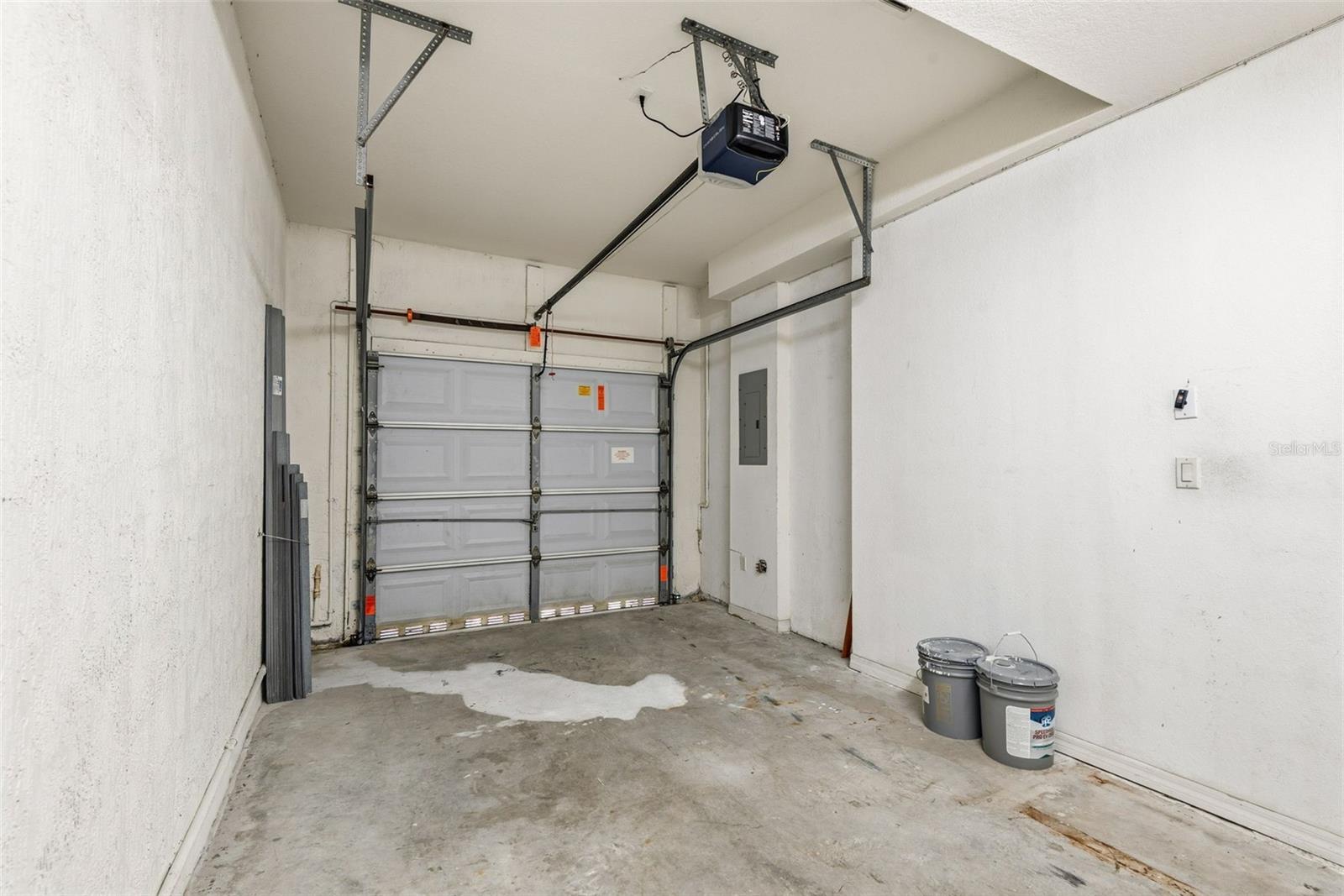 Listing photo id 27 for 8914 222nd Terrace