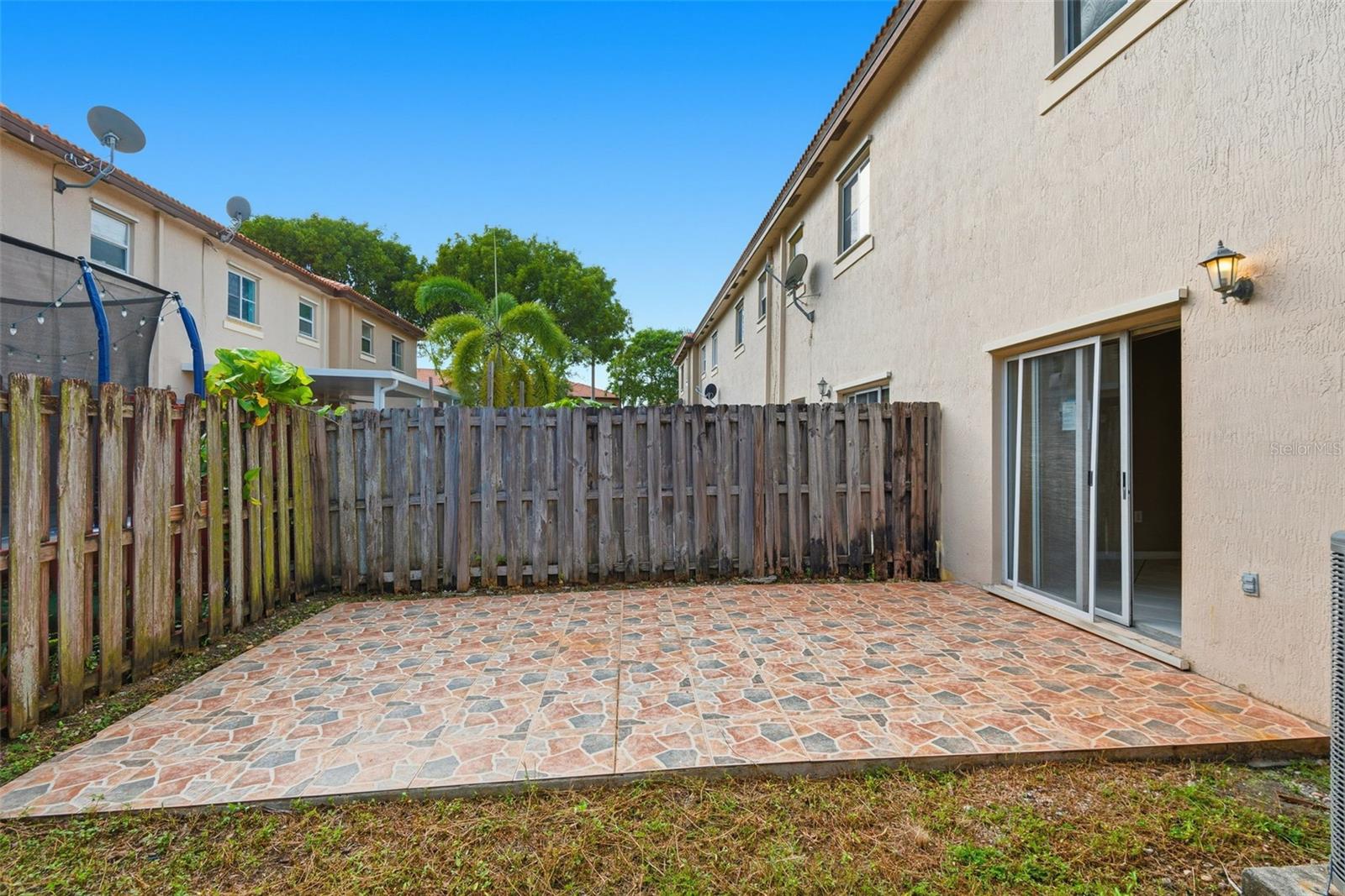 Listing photo id 30 for 8914 222nd Terrace