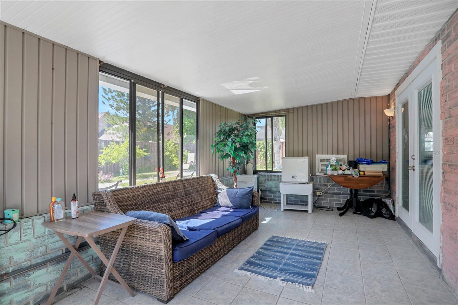 Image 12 of 47 For 1212 Ruthbern Road