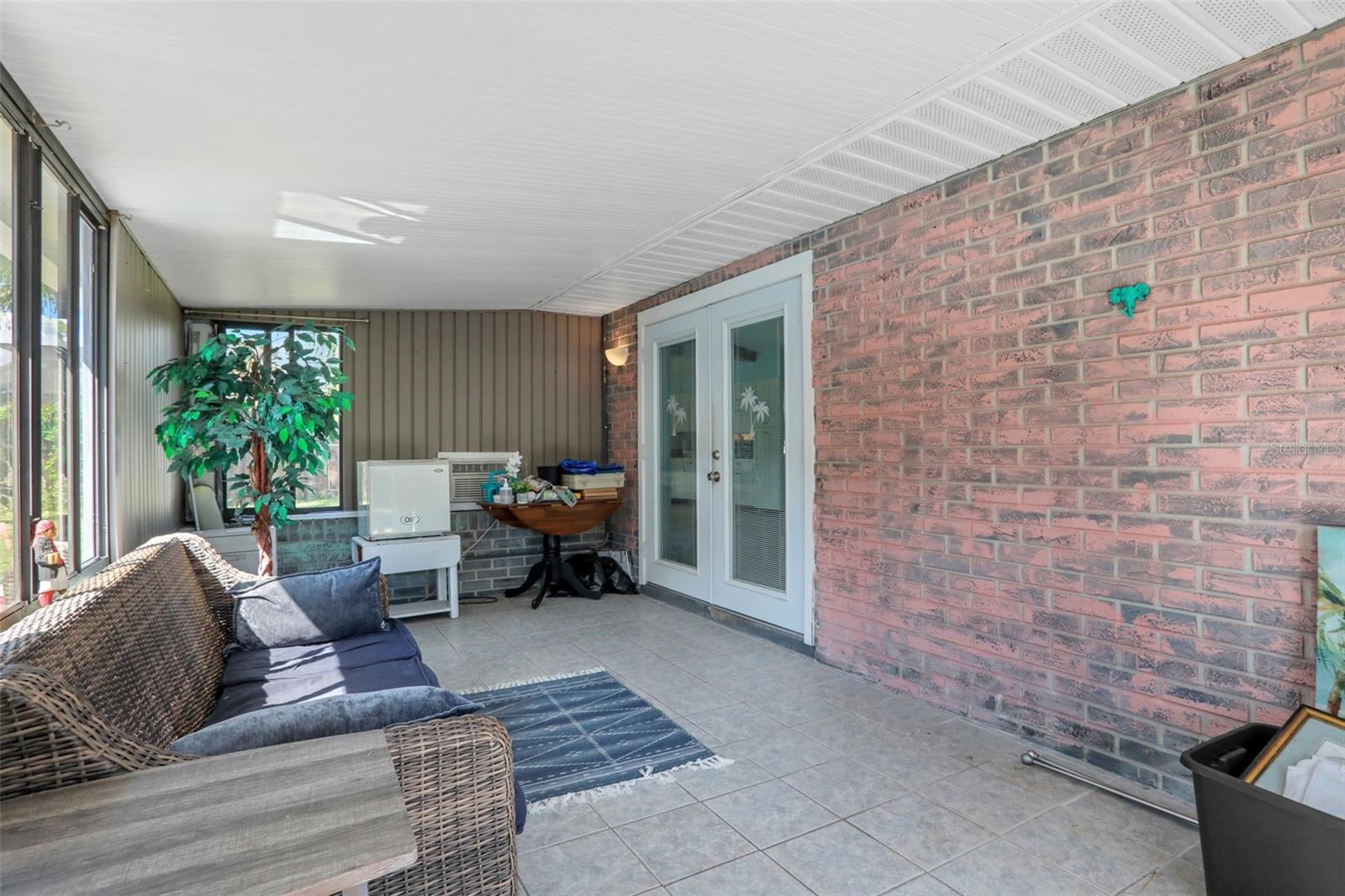 Image 13 of 47 For 1212 Ruthbern Road