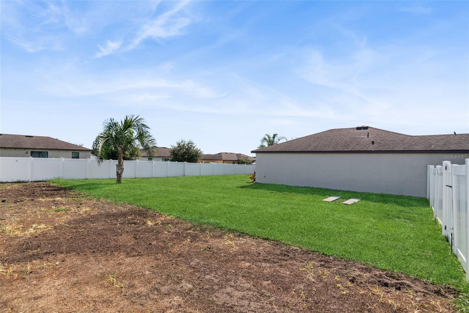 Image 20 of 21 For 1975 Piedmont Court